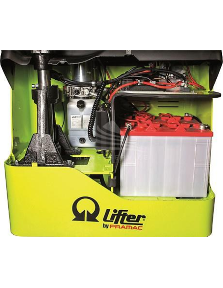 PRAMAC GX12/29 EVO - A separate compartment is the housing of SEMI-TRACTION batteries