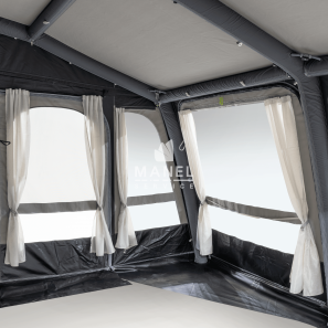 DOMETIC GRANDE AIR ALL-SEASON 390 S IT INTERIOR