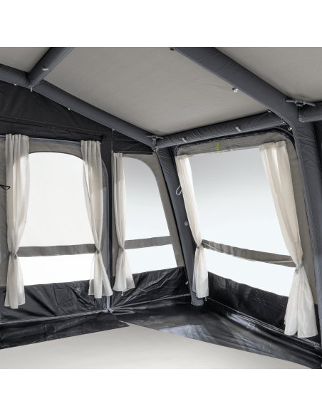 DOMETIC GRANDE AIR ALL-SEASON 390 S IT INTERIOR