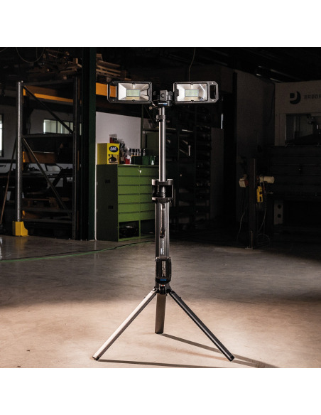 SCANGRIP TOWER 8 CONNECT LED projector 8000 lumens with tripod and 18V/20V batteries