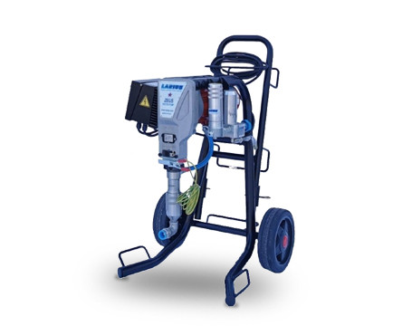 EQUIPMENT FOR SPRAYING SANITIZING LIQUIDS